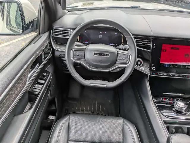 2022 Jeep Wagoneer Series II 4x2