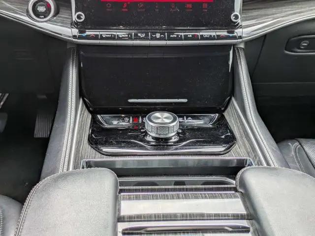 2022 Jeep Wagoneer Series II 4x2