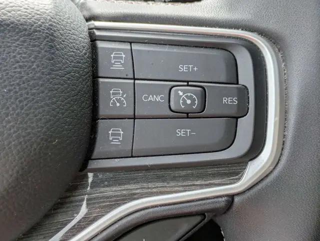 2022 Jeep Wagoneer Series II 4x2