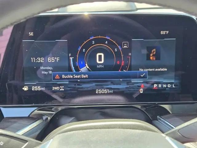 2025 Chevrolet Suburban 4WD LT