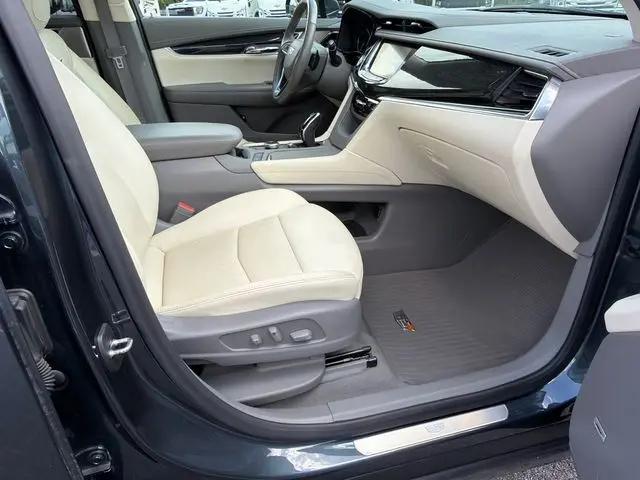 2020 Cadillac XT6 FWD Premium Luxury
