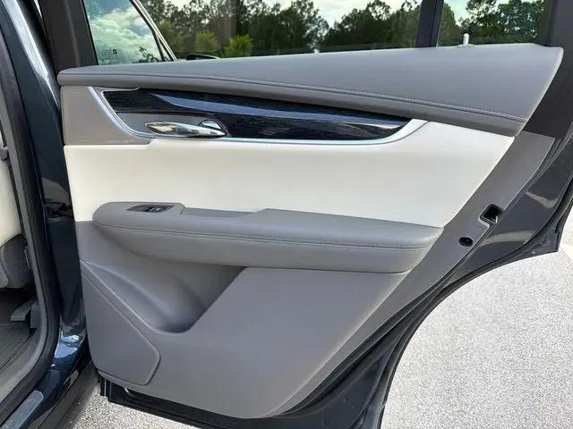 2020 Cadillac XT6 FWD Premium Luxury