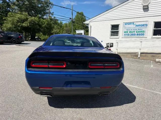 2022 Dodge Challenger SXT