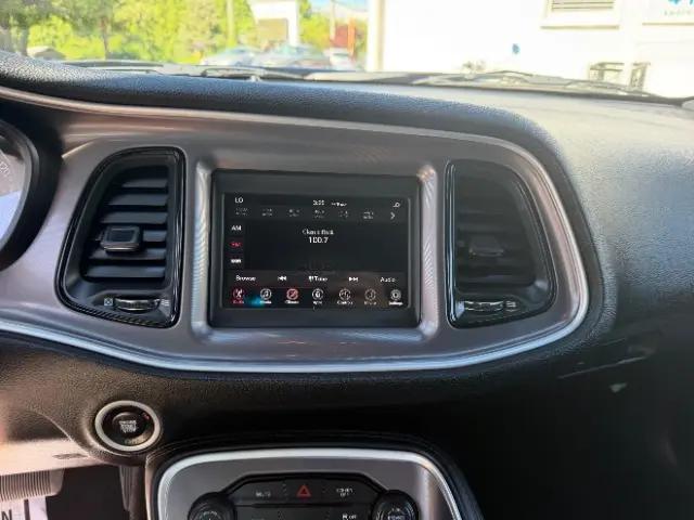 2022 Dodge Challenger SXT