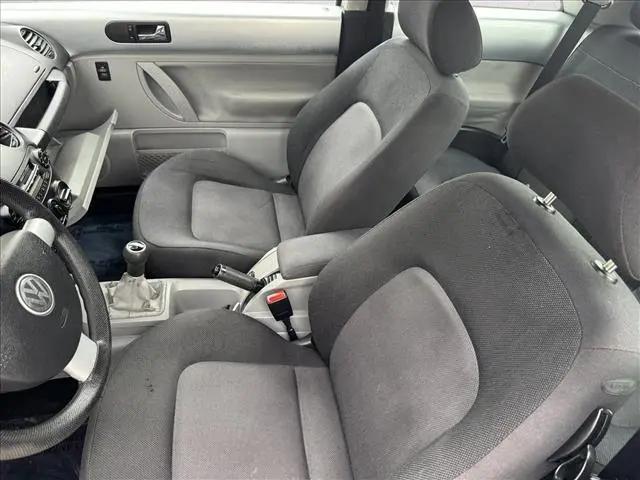 2003 Volkswagen New Beetle GLS 2.0L
