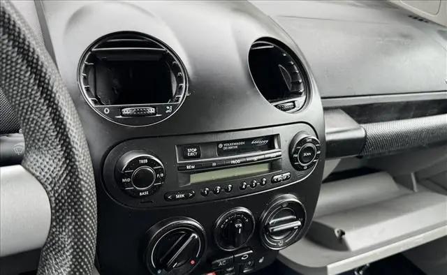 2003 Volkswagen New Beetle GLS 2.0L
