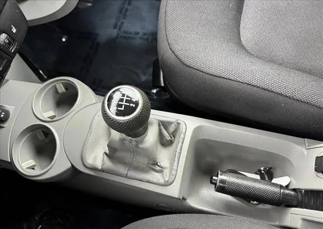 2003 Volkswagen New Beetle GLS 2.0L