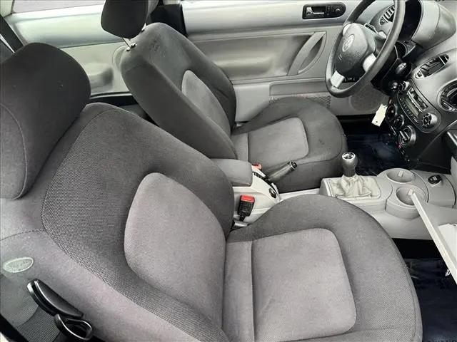 2003 Volkswagen New Beetle GLS 2.0L