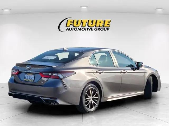 2024 Toyota Camry SE