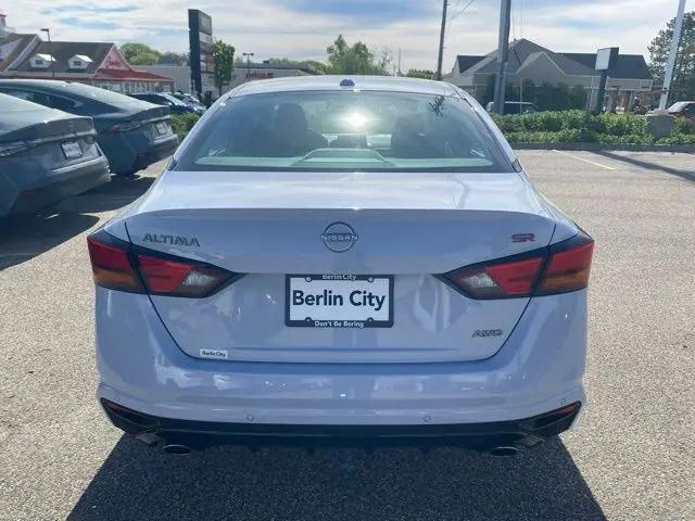 2024 Nissan Altima SR Intelligent AWD