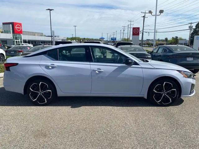 2024 Nissan Altima SR Intelligent AWD