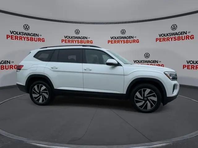 2026 Volkswagen Atlas SE with Technology