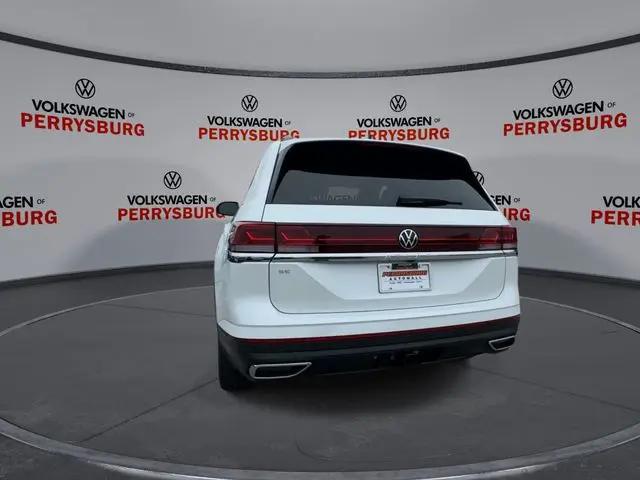 2026 Volkswagen Atlas SE with Technology