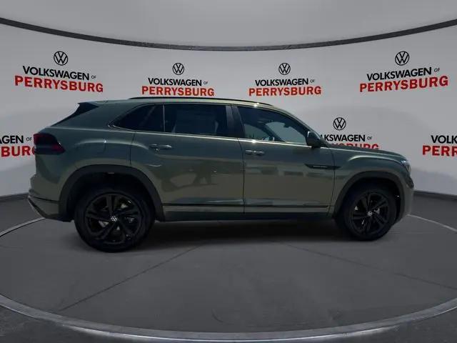 2026 Volkswagen Atlas Cross Sport SEL R-Line Black