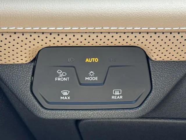 2026 Volkswagen Atlas Cross Sport SEL R-Line Black