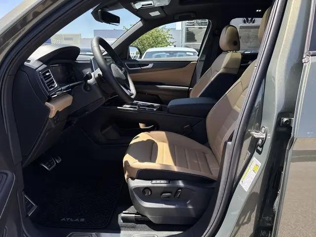2026 Volkswagen Atlas Cross Sport SEL R-Line Black