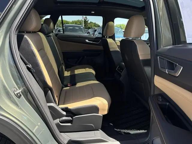 2026 Volkswagen Atlas Cross Sport SEL R-Line Black
