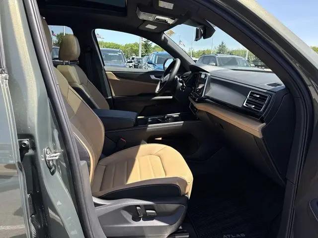 2026 Volkswagen Atlas Cross Sport SEL R-Line Black