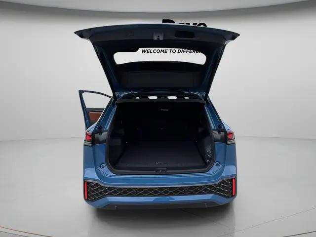 2026 Volkswagen Tiguan SEL R-Line Turbo