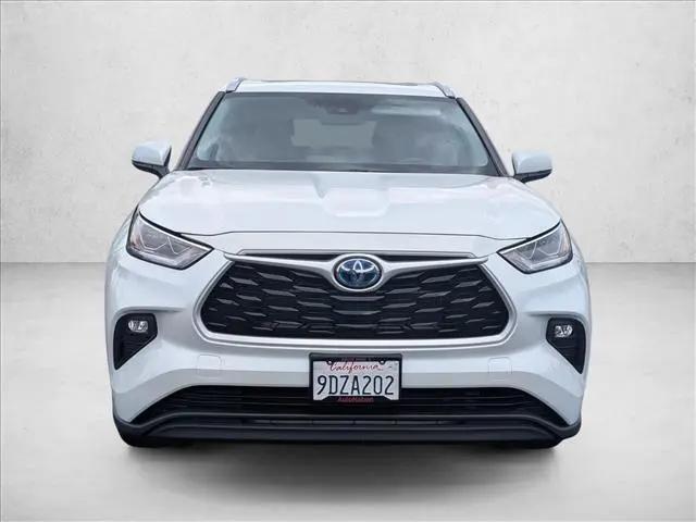 2023 Toyota Highlander Hybrid XLE Bronze