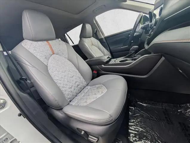 2023 Toyota Highlander Hybrid XLE Bronze