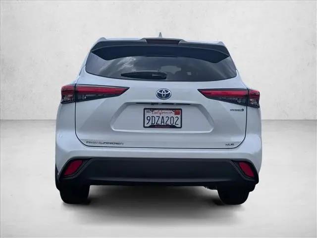 2023 Toyota Highlander Hybrid XLE Bronze