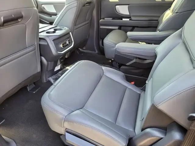 2026 Ford Expedition Max Active MAX