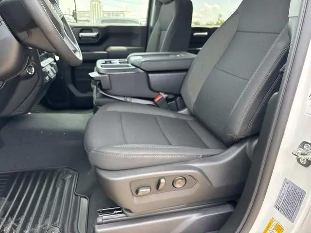 2026 Chevrolet Silverado 2500HD Crew Cab, Standard Bed, WT, 4WD