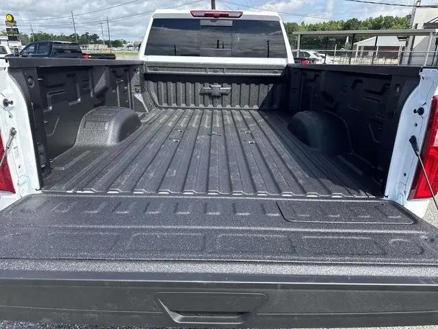 2026 Chevrolet Silverado 3500HD Crew Cab, Long Bed, LT Dual Rear Wheel, RWD