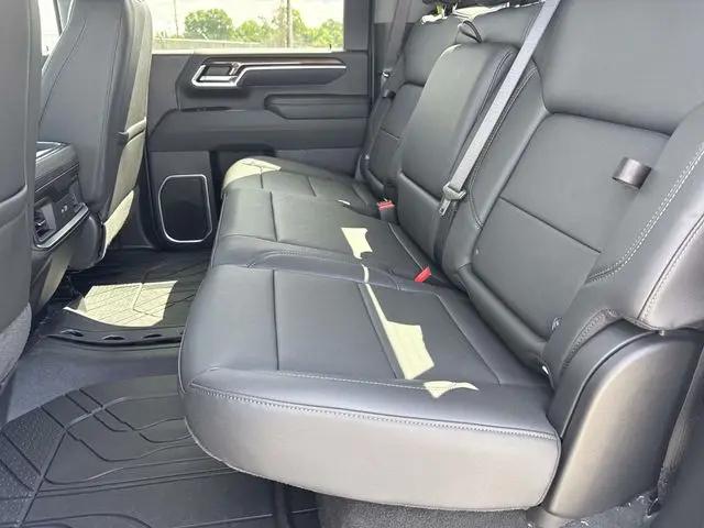 2026 Chevrolet Silverado 3500HD Crew Cab, Long Bed, LT Dual Rear Wheel, RWD