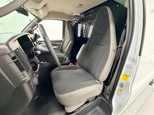 2024 GMC Savana Cargo RWD 2500 Regular Wheelbase Work Van