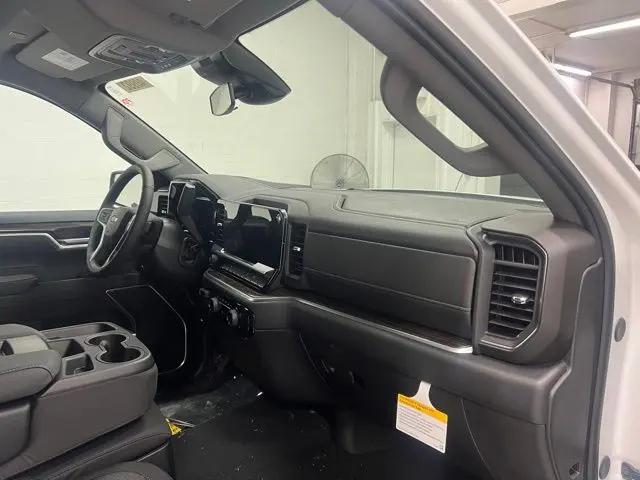 2026 Chevrolet Silverado 1500 4WD Crew Cab Standard Bed LT