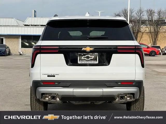 2026 Chevrolet Traverse FWD LT
