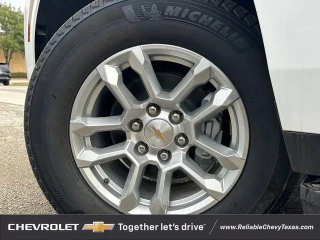 2026 Chevrolet Suburban LS, RWD