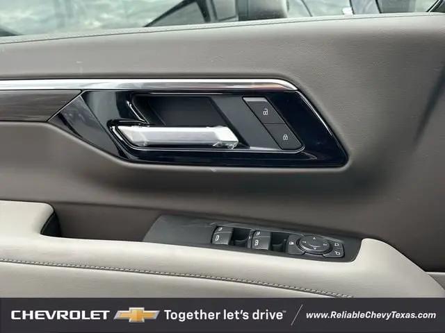 2026 Chevrolet Suburban LS, RWD