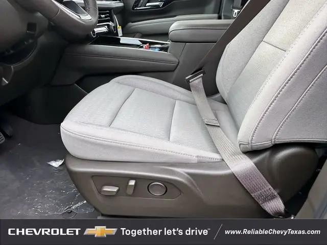 2026 Chevrolet Suburban LS, RWD