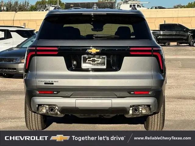 2026 Chevrolet Traverse FWD LT