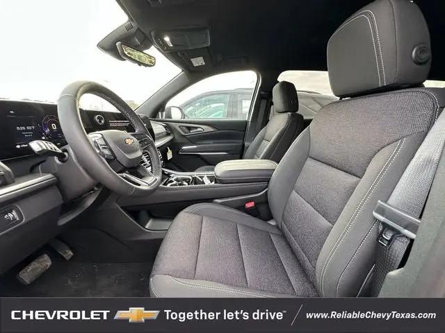 2026 Chevrolet Traverse FWD LT