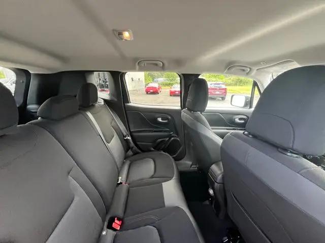 2023 Jeep Renegade Trailhawk 4x4