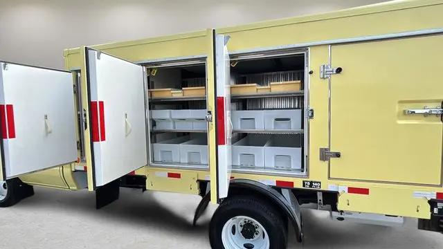 2022 Ford E-450 Cutaway Base