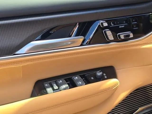 2026 Jeep Grand Wagoneer Summit Reserve 4x4