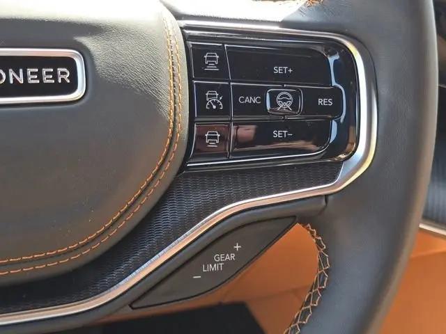 2026 Jeep Grand Wagoneer Summit Reserve 4x4