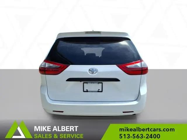 2020 Toyota Sienna L
