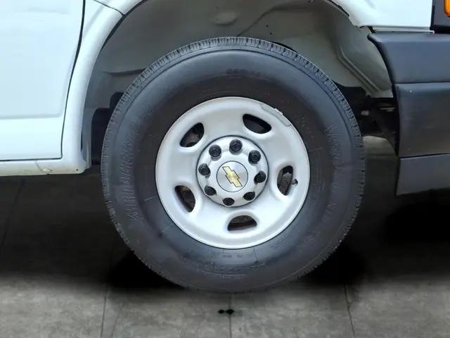 2025 Chevrolet Express Cargo Van RWD 2500 Extended Wheelbase WT