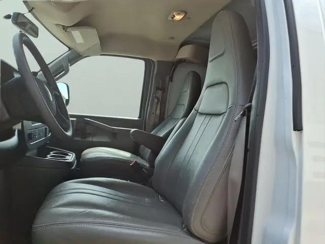 2025 Chevrolet Express Cargo Van RWD 2500 Extended Wheelbase WT