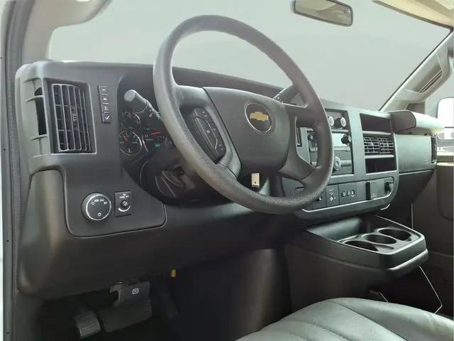 2025 Chevrolet Express Cargo Van RWD 2500 Extended Wheelbase WT