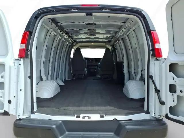 2025 Chevrolet Express Cargo Van RWD 2500 Extended Wheelbase WT