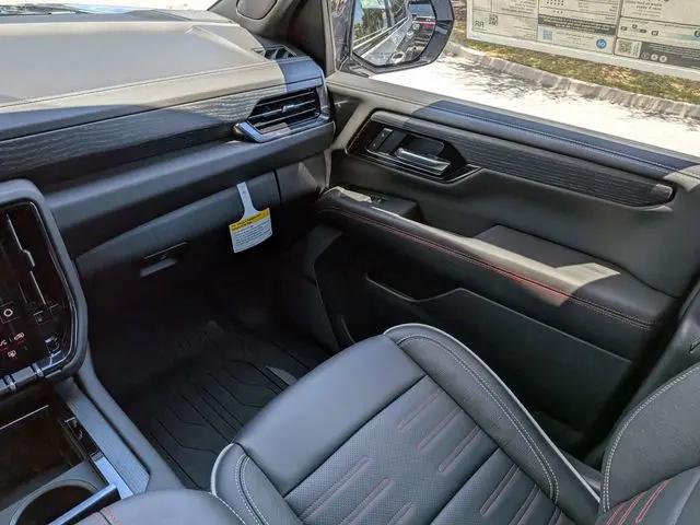 2026 GMC Yukon XL 4WD AT4 Ultimate