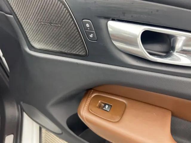 2025 Volvo XC60 Plug-In Hybrid Plus, T8 AWD Electric/Gasoline, Dark