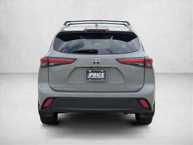 2023 Toyota Highlander Hybrid XLE Bronze